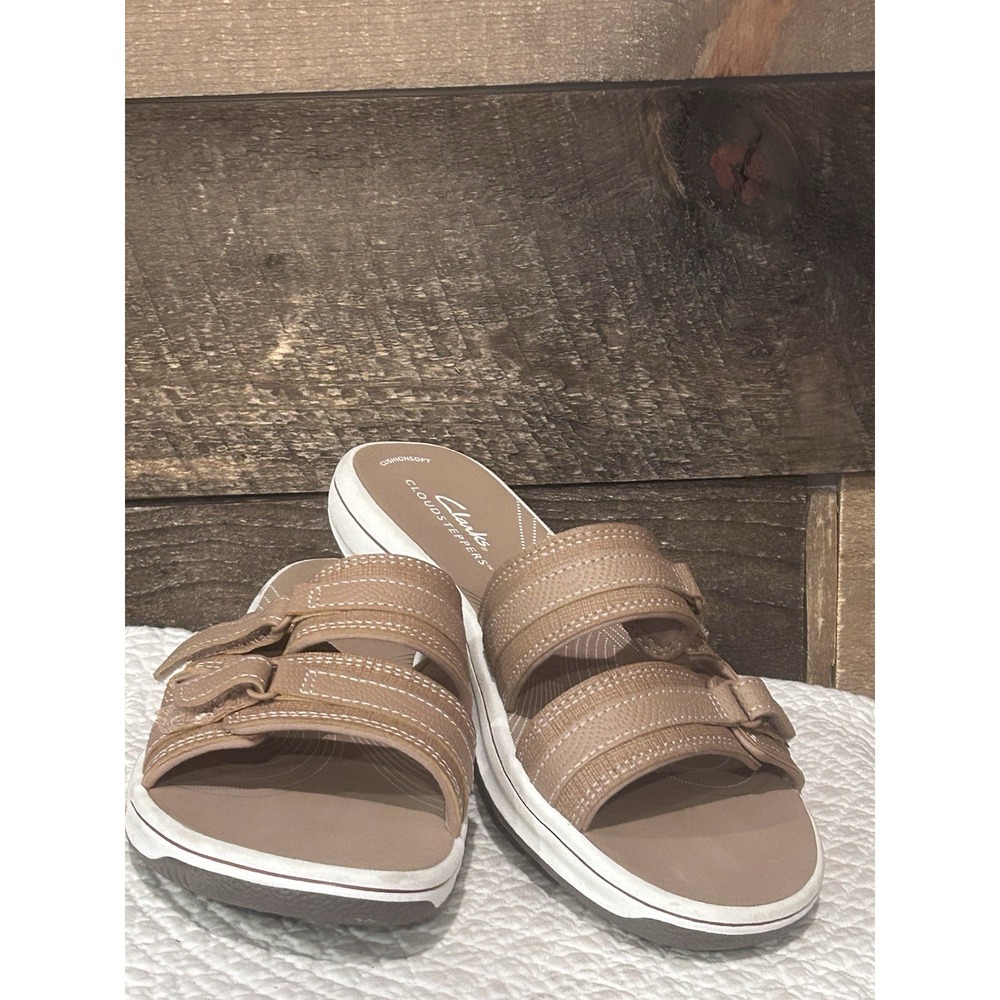 Clarks Women Cloudsteppers Breeze Maye Beige Slip-On Sandals Size 6 Worn Once